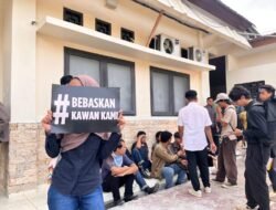 Kuasa Hukum Nilai Tujuh Terdakwa Bom Molotov Tak Miliki Niat Jahat